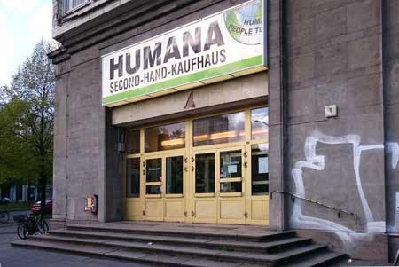 Eingang Humana