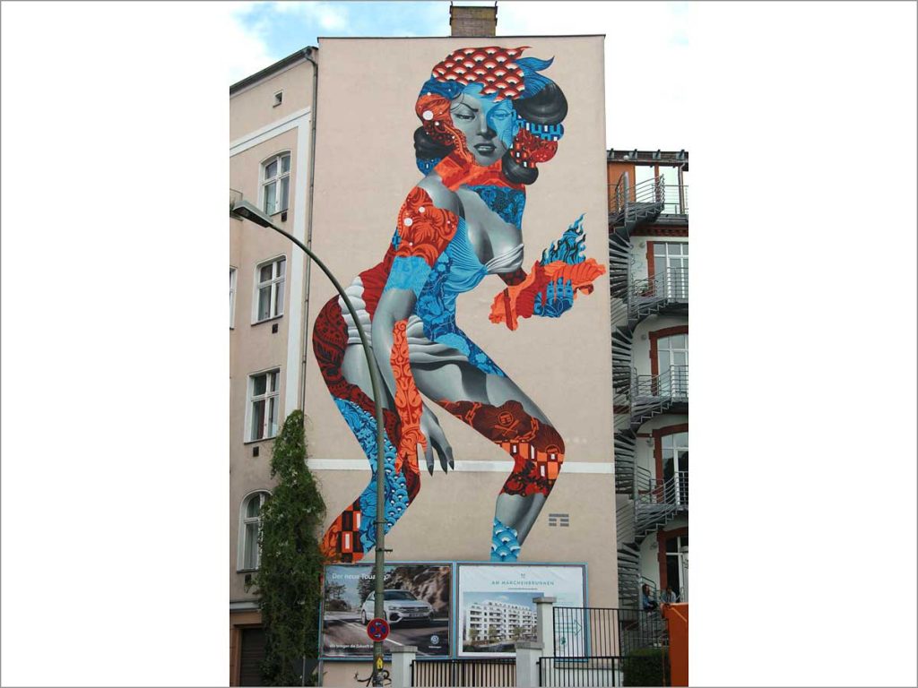  Mural Attack of the 50 Foot Socialite von Tristan Eaton