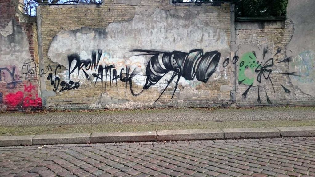 Streatart DronAttacl